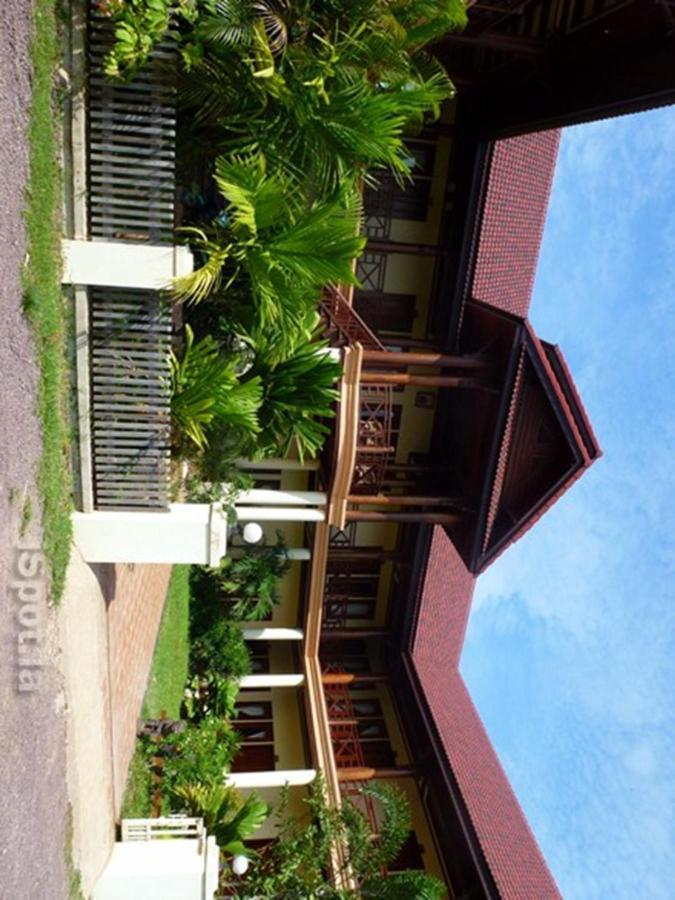 Pon Arena Hotel Muang Không Extérieur photo