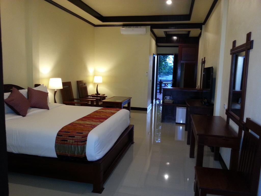 Pon Arena Hotel Muang Không Extérieur photo
