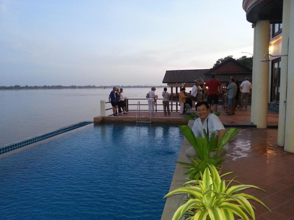 Pon Arena Hotel Muang Không Extérieur photo