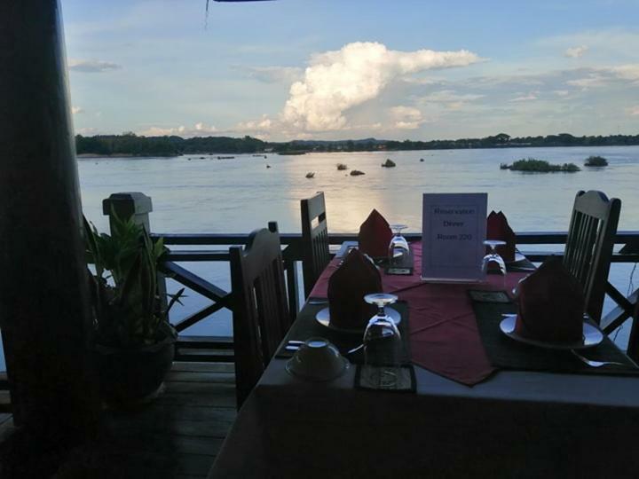 Pon Arena Hotel Muang Không Extérieur photo