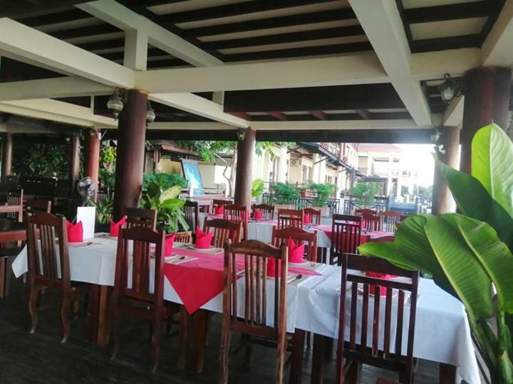 Pon Arena Hotel Muang Không Extérieur photo