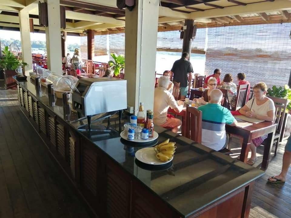 Pon Arena Hotel Muang Không Extérieur photo
